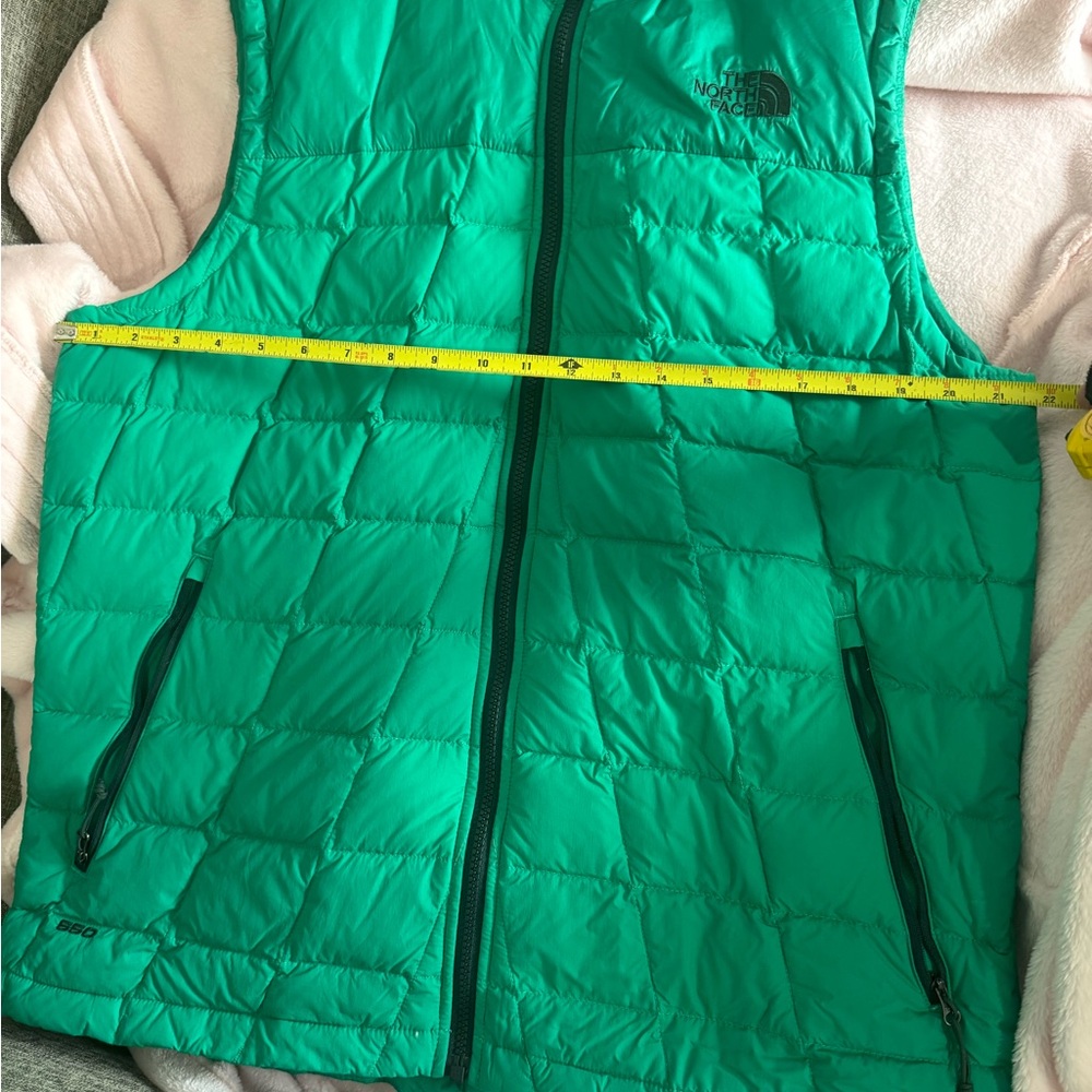 The North Face 550 Down Flare Puffer Vest Jacket Green Mens Size Large NEW